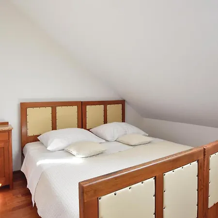 Pet Friendly In With Sauna Sinj