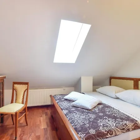 Pet Friendly In With Sauna * Sinj